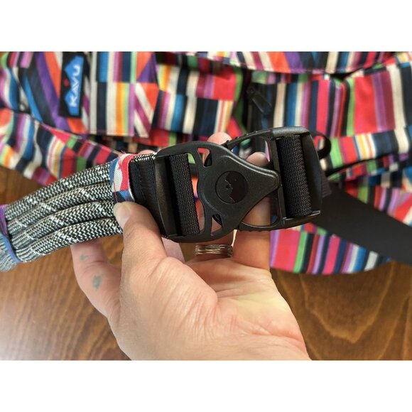 KAVU RAINBOW Sling Bag Vibrant! Striped Candy Large Pockets Zip Clean Purse - Picture 4 of 9